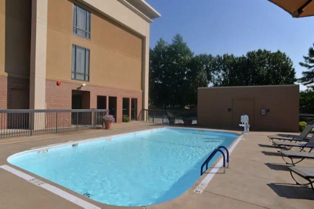 Hampton Springfield-south 3* Springfield