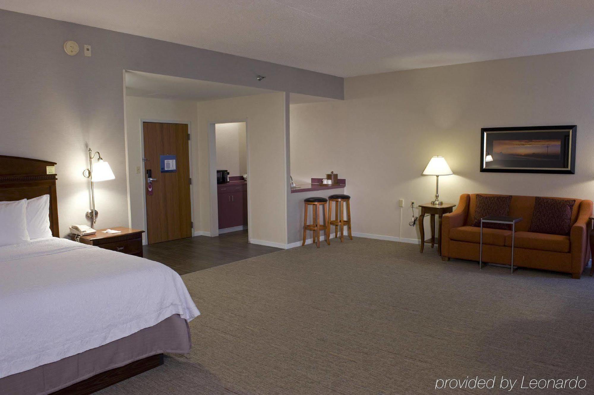 Hampton Springfield-south 3*